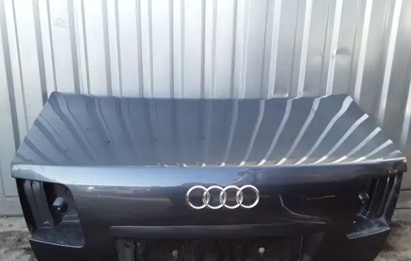 Audi A8 S8 D3 4E Tailgate/trunk/boot lid