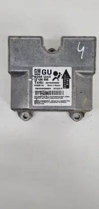 Opel Zafira B Airbag control unit/module 13188856