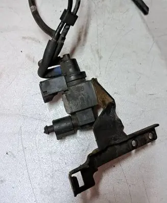 Audi A6 S6 C6 4F Turbo solenoid valve 059906629