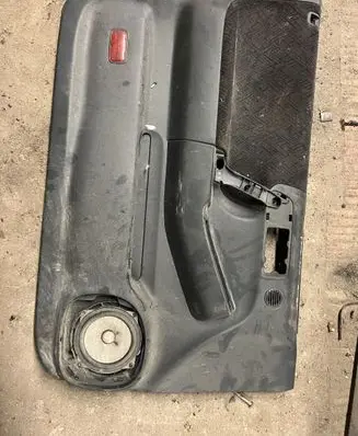 Opel Frontera B Front door card panel trim 897121251Z 897121251