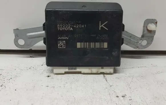 Toyota RAV 4 (XA40) Door control unit/module 8922242041 41481410971