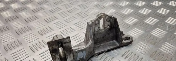 Volkswagen Sharan Engine mounting bracket 7M3199600A