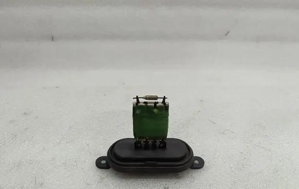 Volkswagen Transporter - Caravelle T5 Heater blower motor/fan resistor 