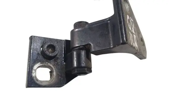 Volkswagen Golf V Front door upper hinge 1K0831402