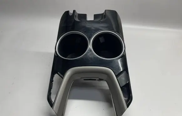 Ford Fusion Cup holder DS73F13560