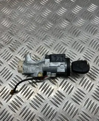 Nissan X-Trail T30 Ignition lock 28590C9902