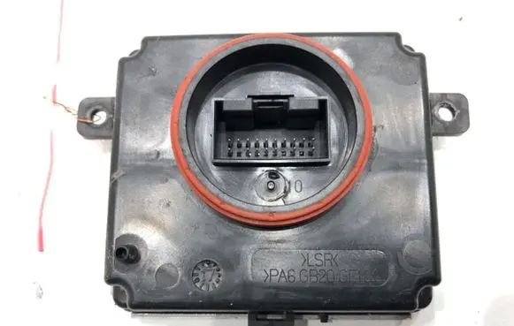 Audi A8 S8 D4 4H Voltage converter/converter module 4G0907697F