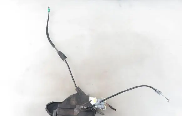 Citroen C4 I Front door lock 9683415980