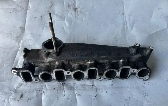 Toyota Land Cruiser (J120) Intake manifold
