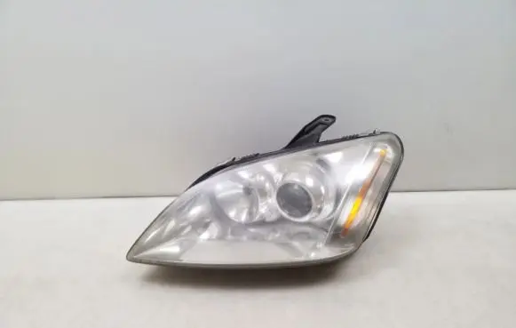 Ford Focus C-MAX Headlight/headlamp 3M5113006EH