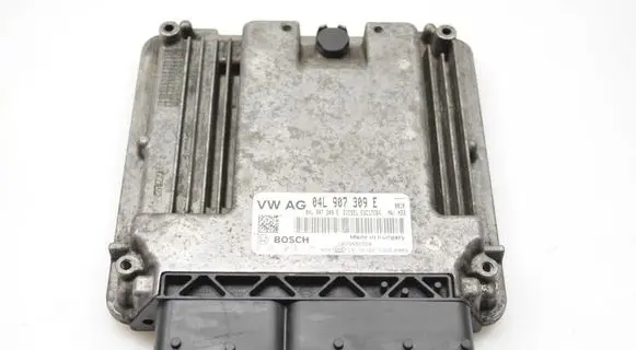 Volkswagen Golf VII Engine control unit/module 04L907309E