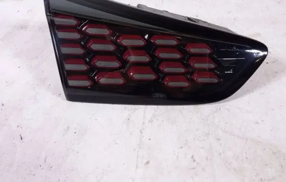 KIA Xceed Tailgate rear/tail lights 92403J7800 210420221053 L009N900000015
