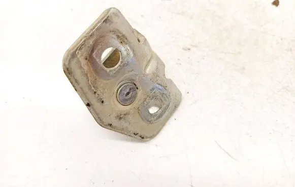 Opel Zafira B Rear door lock loop/hook striker