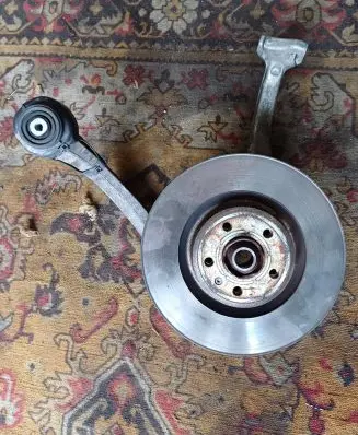 Porsche Macan (95B) Front wheel hub spindle knuckle