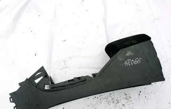 Toyota RAV 4 (XA30) Armrest 5881142030 58811-42030