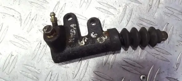Clutch master cylinder