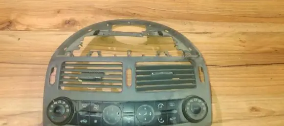 Mercedes-Benz E W211 Climate control unit 2118300085