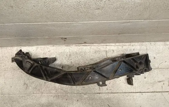 BMW 1 E81 E87 Headlight/headlamp mounting bracket 7120824