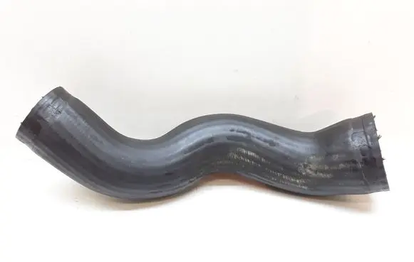 Volvo XC90 Intercooler hose/pipe 30680217