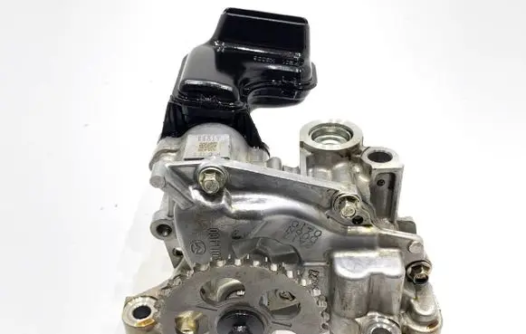 Mazda CX-3 Oil pump PE0114100