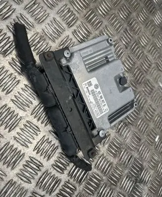 Volkswagen Tiguan Engine control unit/module 03C906027BL 03C906027F 1039S38595