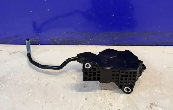 Lexus RX 450H Accelerator throttle pedal 7811048111 1988002150