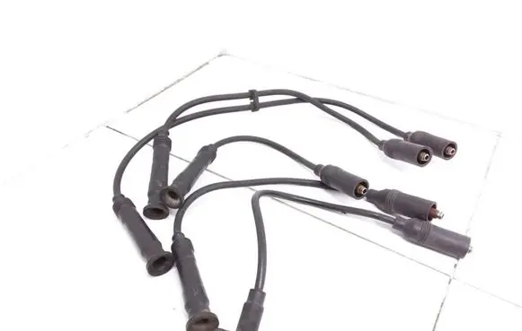 Audi 80 90 S2 B4 Ignition plug leads 
