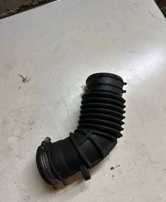 Renault Clio IV Intercooler hose/pipe 165758885R