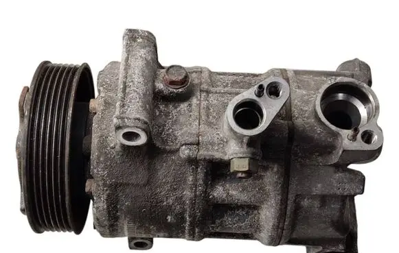 Volkswagen Golf VI Air conditioning (A/C) compressor (pump) 5N0820803 R134A