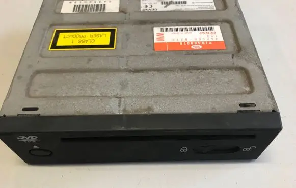 Land Rover Discovery 3 - LR3 CD/DVD changer 04000981A ,YIB500070