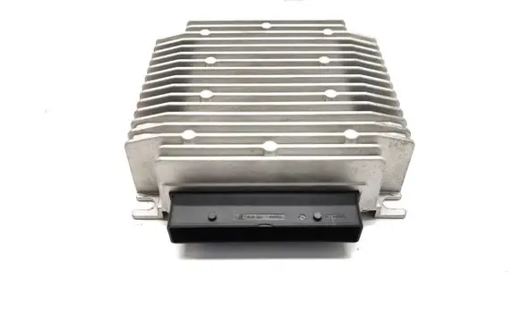 Tesla Model X Sound amplifier 1004833-10-A