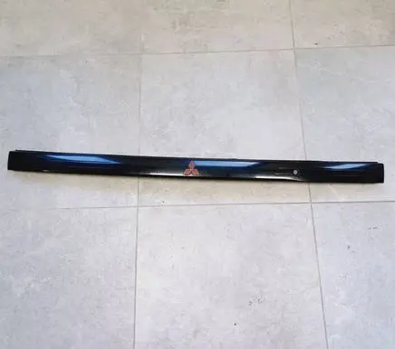 Mitsubishi Galant Trunk door license plate light bar MR221817