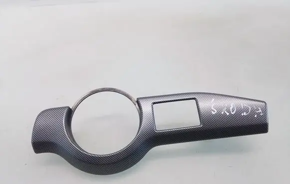 Skoda Octavia Mk2 (1Z) Dashboard glove box trim 1Z1858417
