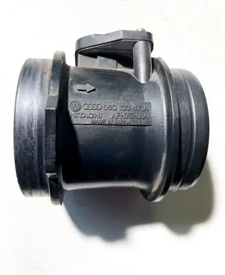 Audi A6 S6 C5 4B Mass air flow meter 06C133471A AFH7501A
