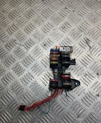 Mercedes-Benz Vito Viano W639 Fuse module