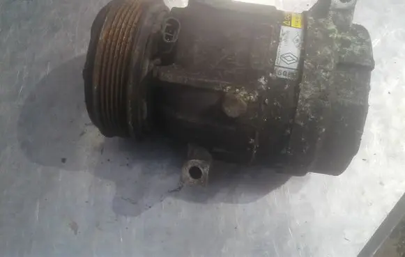 Renault Scenic I Air conditioning (A/C) compressor (pump) 7700105765