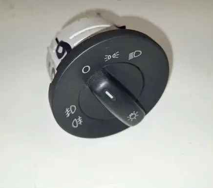 Skoda Octavia Mk2 (1Z) Light switch 1Z0941431C 74850047 0107746104PP1