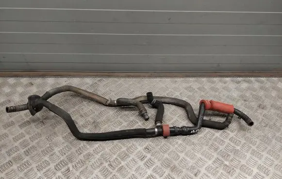 Audi A8 S8 D4 4H Engine coolant pipe/hose 4H1819672Q 4H1819674AN