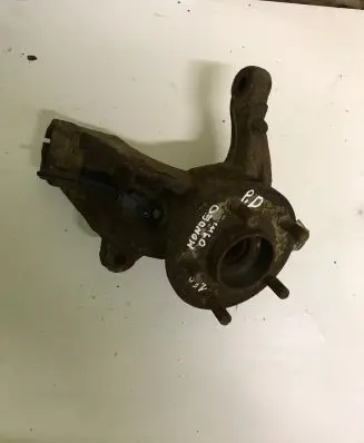 Ford Mondeo MK IV Front wheel hub