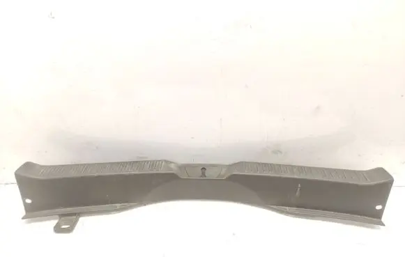 Mazda 5 Trunk/boot sill cover protection C5136889X