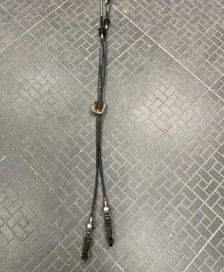 Peugeot 4007 Gear shift cable linkage 