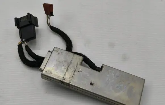 BMW 3 E46 Voice control module 6914213