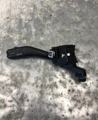 Volkswagen Touran I Indicator stalk 1K0953513A