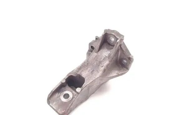 Land Rover Range Rover L405 Engine mounting bracket CPLA-6061-CB