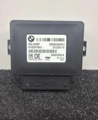 BMW 6 F06 Gran coupe Hand brake control module 6863800 23122010 32620300A