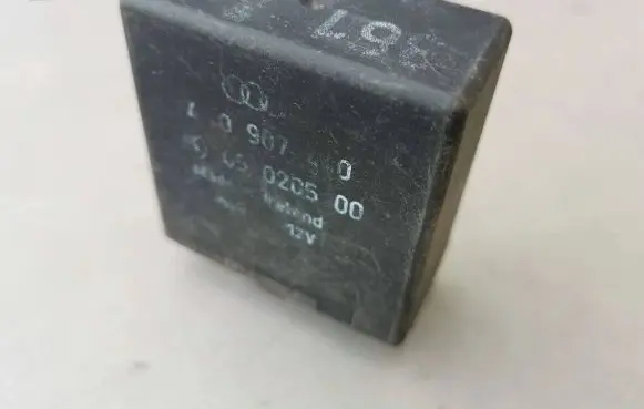 Audi A4 S4 B5 8D Window wiper interval relay 4A0907440 05020500