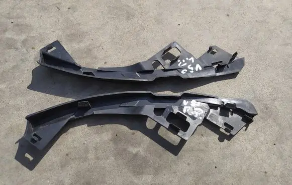 Volvo S40 Headlight/headlamp mounting bracket 30744956