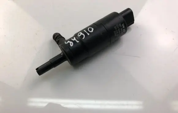 Audi A4 S4 B7 8E 8H Windscreen/windshield washer pump 3B7955681