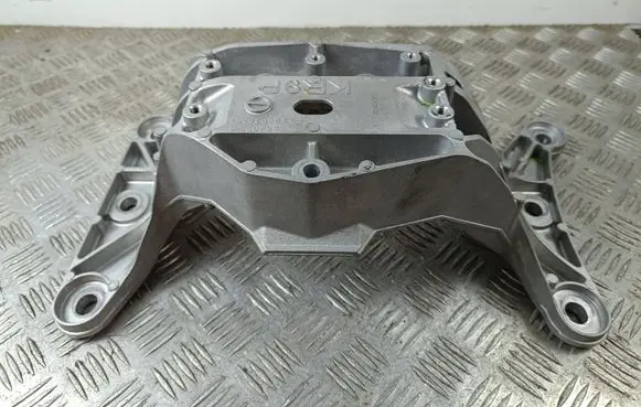Mazda CX-70/90 Gearbox mounting bracket S5209 KR9P39381