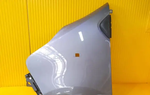 Nissan NV300 Fender